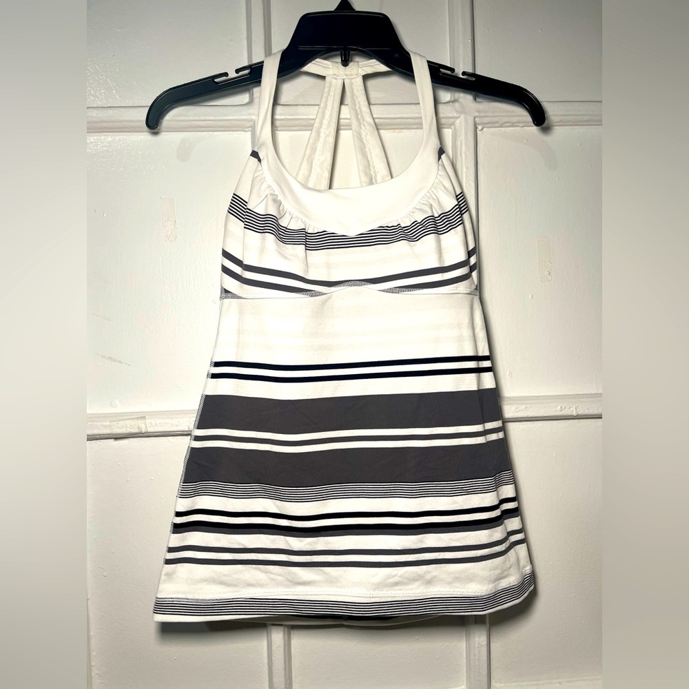 ♻️ PRE-LOVED LIKE NEW Lululemon Racerback Tank Top ♻️